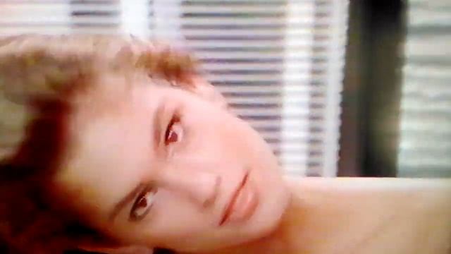 Cindy Crawford ~ pub Elseve années 90 смотреть онлайн