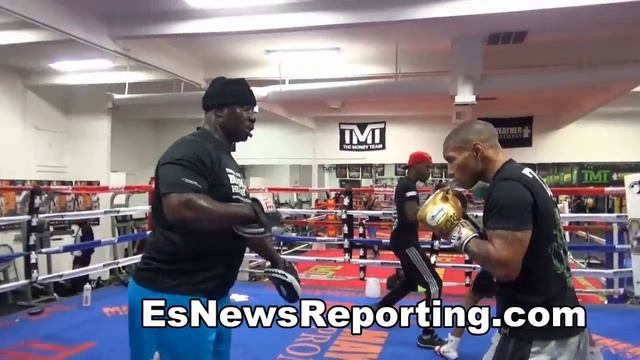 roger mayweather the black mamba watching ashley theophane train - EsNews смотреть онлайн