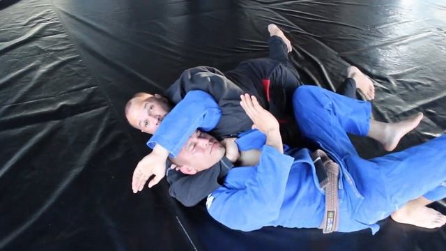 MASTER ELI CHOKE FROM BACK смотреть онлайн