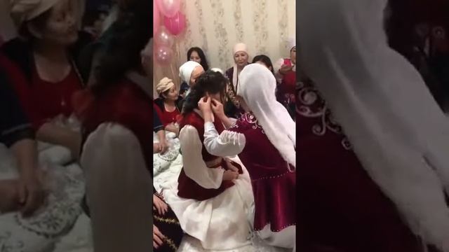 сырга салу рәсімі қалай өтеді САЛТЫ. СЫРҒА САЛУ. ҚҰДАЛЫҚ ТОЙ. КУДА ТУСУ. ҚҰДА ТҮСУ ҚАЗАҚ ДӘСТҮРЛЕРІ смотреть онлайн