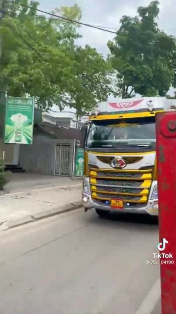 Xe đầu kéo container đẹp nhất - Hữu Duy TV смотреть онлайн