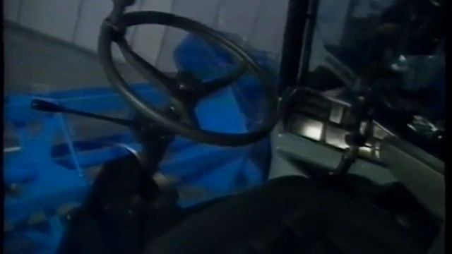 BIZON BS z kabiną Bosal na targach Agrotech Kielce смотреть онлайн