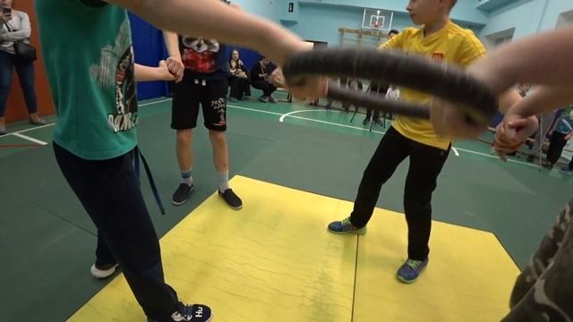 Медведи & Ястребы [Властелин колец 2019] смотреть онлайн