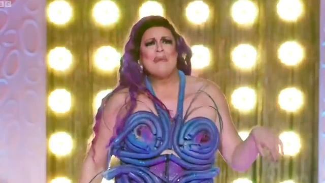 Spankie Jackzon vs. Faux Fur | Lip Sync | "Get Outta My Way" | Down Under S2 E1 смотреть онлайн