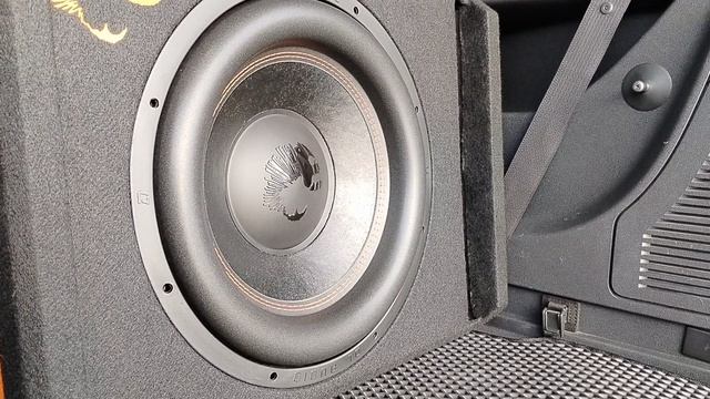 Сабвуфер DL AUDIO PIRANHA 15А V2. смотреть онлайн