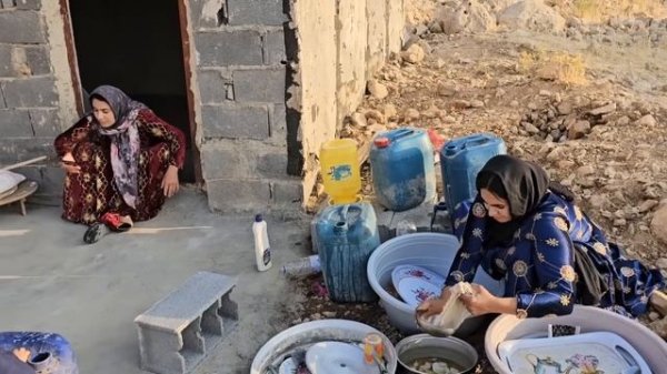 A nomadic mother's struggle and resistance against a host of problems: a lifestyle documentary