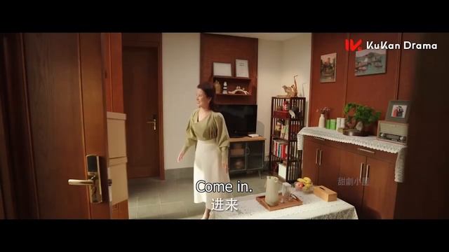 【Full Movie】總裁一把抱走受辱的女子，在旁的女友楞住了 💖 中国电视剧 смотреть онлайн