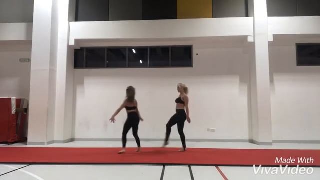 ACROBALANCE DUO ELASTIQUE смотреть онлайн