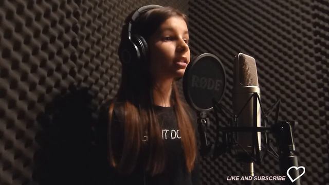 LUNAA- ÎNVAȚĂ- MĂ COVER смотреть онлайн