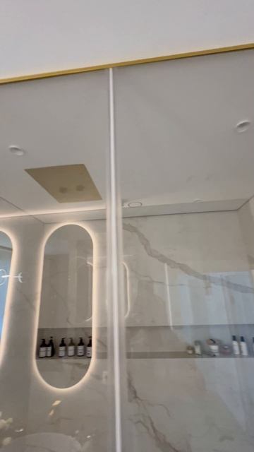 Душевое ограждение из просветлённого стекла