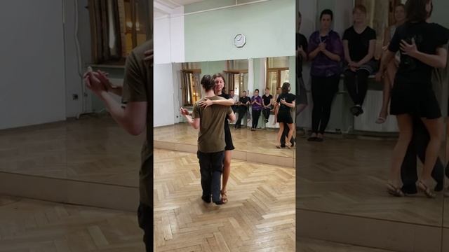 Экзамен Pé Descalço на белый уровень Артём Чусовитин смотреть онлайн