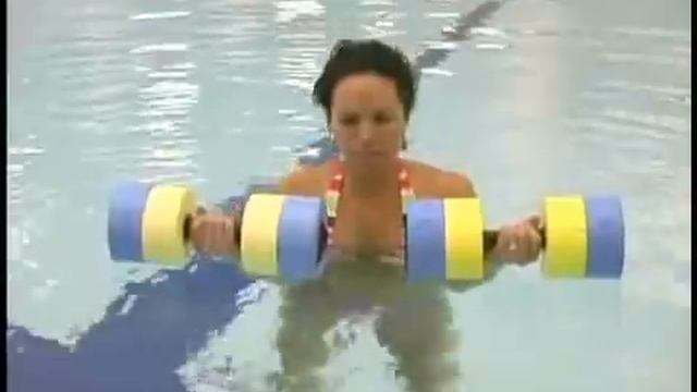 Water Aerobics Exercises : Water Aerobics Triceps Curls смотреть онлайн