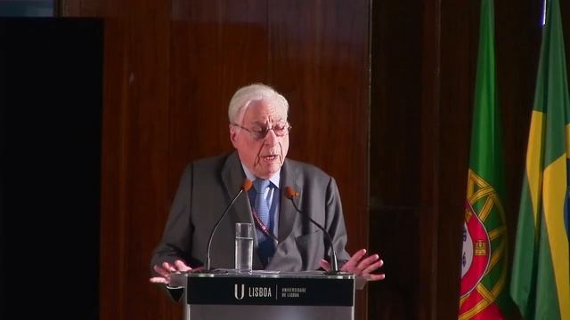 Para Temer, presidencialismo de coalizão é desnecessário frente à Constituição смотреть онлайн