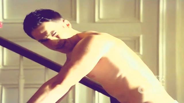 Тайлер и Кэролайн-Лучший друг.