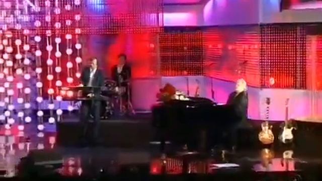 У берез и сосен тихо бродит осень смотреть онлайн