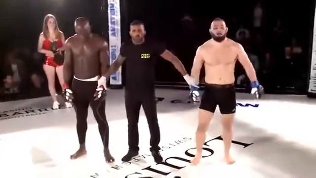 ЧЕЧЕНЕЦ удивил UFC смотреть онлайн