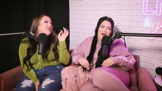 Jasmin Spills The Tea | Chins & Giggles Ep 9 смотреть онлайн