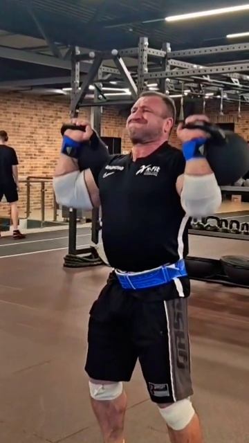 Снегири не гири😉😄🏋️♂️ смотреть онлайн