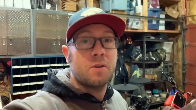 Replacing dirt bike steering stem bearings CR250 (the easiest way you'll ever see!) смотреть онлайн