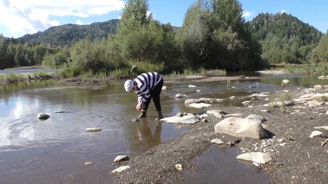 Жизнь в России. Сибирь. Таежный поселок  Большая  речка часть -6