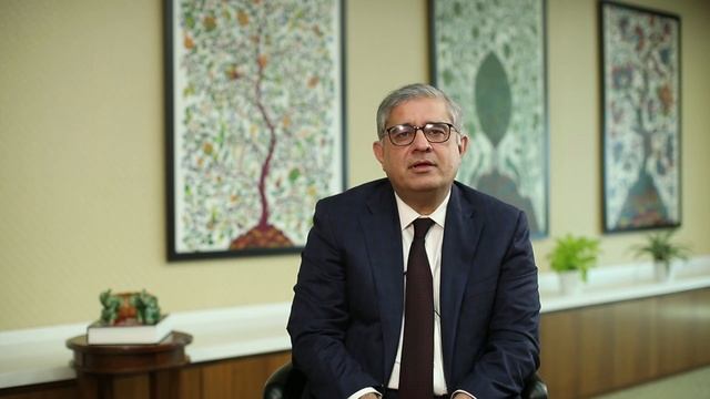 Axis Bank's MD&CEO on celebrating India's 500 most valuable companies смотреть онлайн