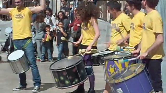 fiestas valencia Праздники в Валенсии.Барабанщики смотреть онлайн