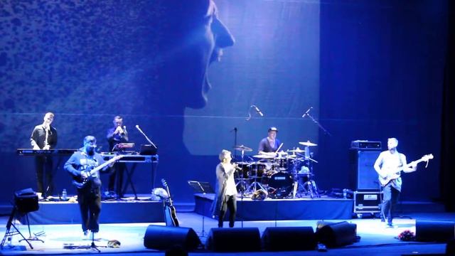 Сурганова и Оркестр - Привыкай смотреть онлайн