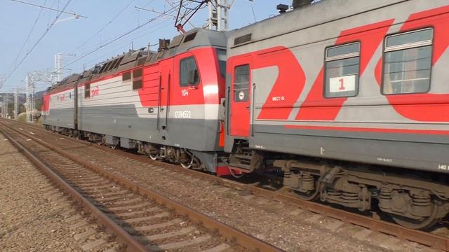 Электровоз 2ЭС4К-104 с поездом №242 Адлер - Иркутск