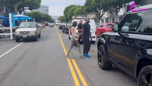 KANYE WEST y el EXTRAÑO ATUENDO de su esposa se vuelven tendencia. ¿moda o excentricidad? смотреть онлайн