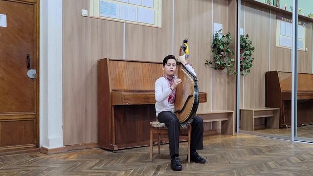 Романов Кирил, "Взяв би я бандуру", українська народна пісня, обр. Л. Ткаченко смотреть онлайн