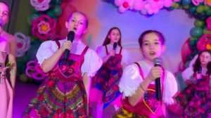 Детская песня А Я ВСЁ ГАДАЮ