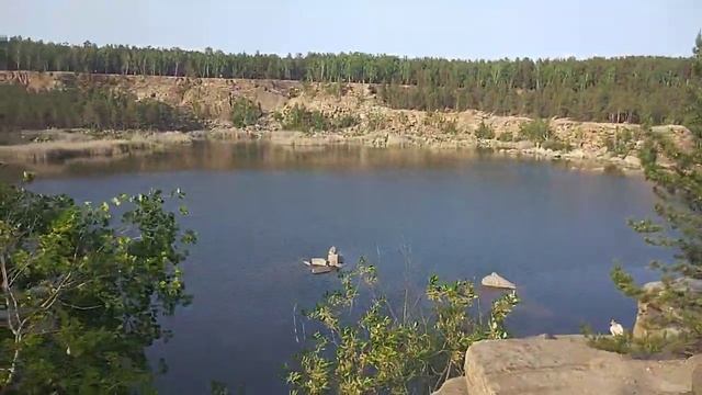 Карьер Изумруд в мае смотреть онлайн