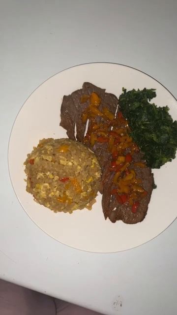 #Omad High Protein Low Carb Meal Steak With Sautéed Peppers Egg Fried Cauliflower Rice & Spinach 😋 смотреть онлайн