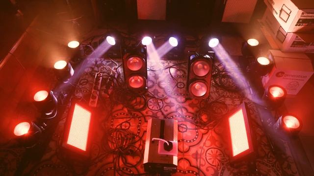 Test Thunder Wash - PicoBeam 60 COB RGBW - COB 40W RGB WW - Eurolite NH-30 MK2 - Daslight DVC 4 смотреть онлайн