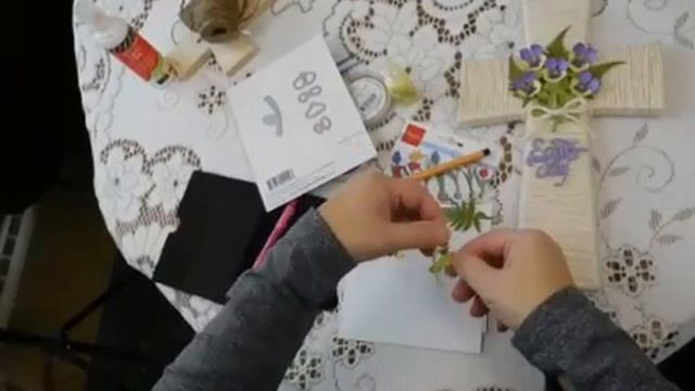 Easter Cross featuring Garden Notes Pansy Die смотреть онлайн