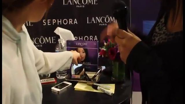 Lancome Youtube Makeup Sensation Michelle Phan Interview смотреть онлайн
