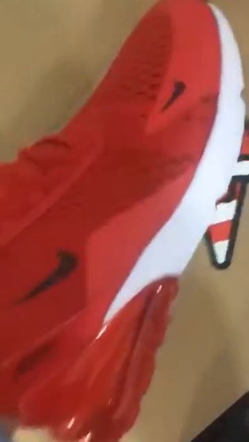 Air Max 270 HABANERO RED смотреть онлайн