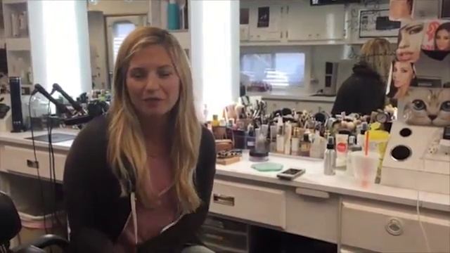 Pretty Little Liars Summer Finale - Vanessa Ray's Reaction to Being -A смотреть онлайн