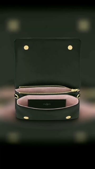 Pochette coussin. Louis vuitton mini bag black review. #Shorts смотреть онлайн