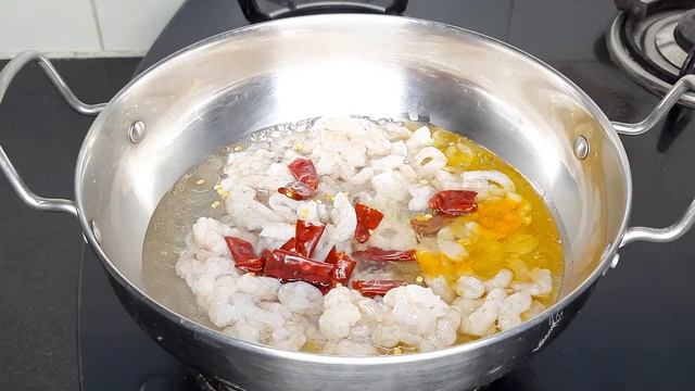 Prawns Avial /Aviyal recipe in Tamil | இறால் அவியல் செய்வது எப்படி | Eral Aviyal Seivadu Eppadi смотреть онлайн