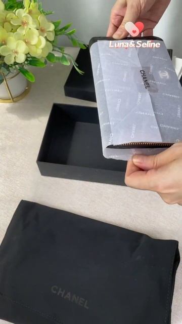 CHAN CC Quilted Punching Lamb Skin Matelasse CC Logo Black Lambskin Zip Around Long Wallet unboxin смотреть онлайн