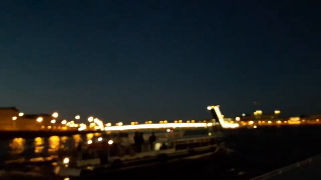 Белые ночи разведение мостов 18 Крейсер Аврора Возвращение в Неву 2:00 ночи