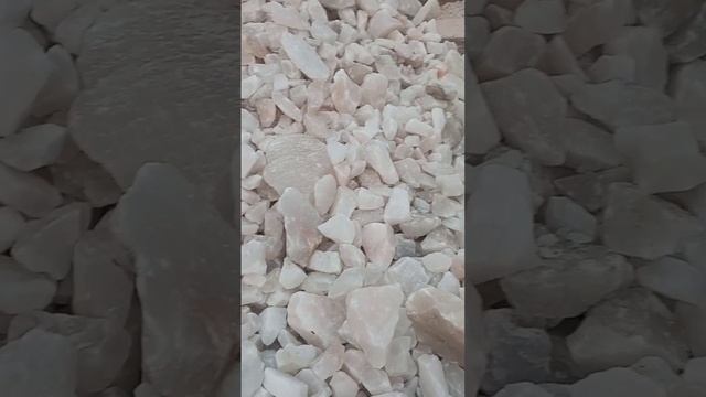 Himalayanpink salt & white dala unload#crystal #himalayansalt #mineral #food #rocksalt #nature смотреть онлайн