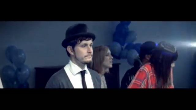 Neon Neon - I Lust U - Official Music Video смотреть онлайн