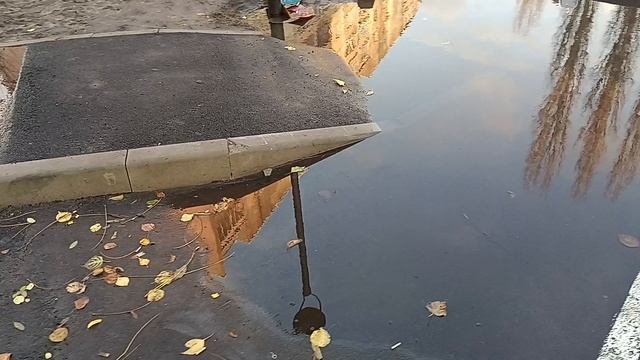 Ссаные апгрейдеры тротуара на проспекте Комсомольский смотреть онлайн