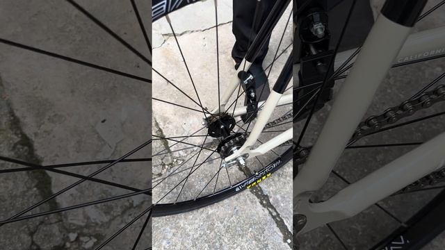 xe đạp Fixed Gear Aventon Cordoba USA em trai ủng hộ trong nốt nhạc смотреть онлайн