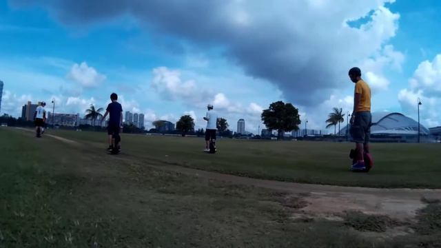 The Wheelies @ Marina Bay Dec 2014 смотреть онлайн