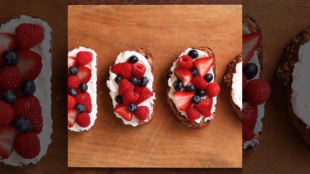 Whipped Honey Mascarpone & Berry Toast Recipe from Food City смотреть онлайн