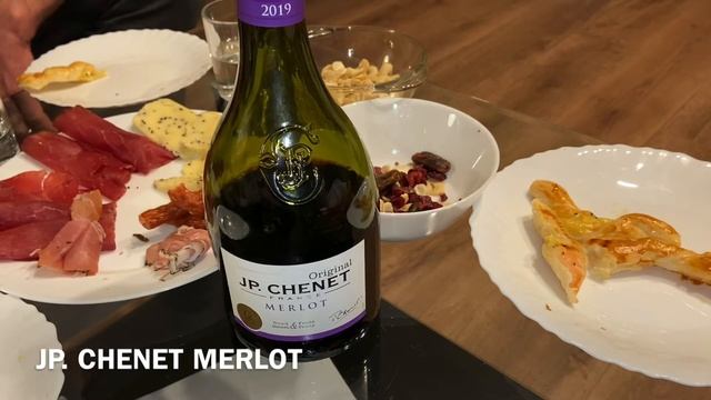 Pijemy francuskie wino JP. CHENET MERLOT 2019 #192 смотреть онлайн