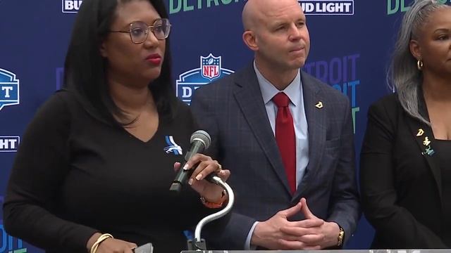 Officials provide update on NFL Draft in Detroit with 30 days out смотреть онлайн